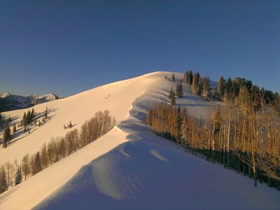 Approaching Reynolds from the NE Ridge