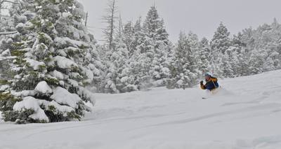 Getting DEEP turns on the middle section of the Diamond Couloir