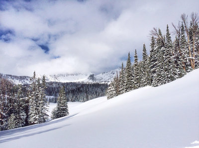 Looking up Beehive from Middle Basin Ridge.  Photo: Lera, used with permission http://goo.gl/yKsA8K