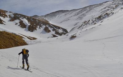 Looking up the drainage with Grizzly Peak in the distance.