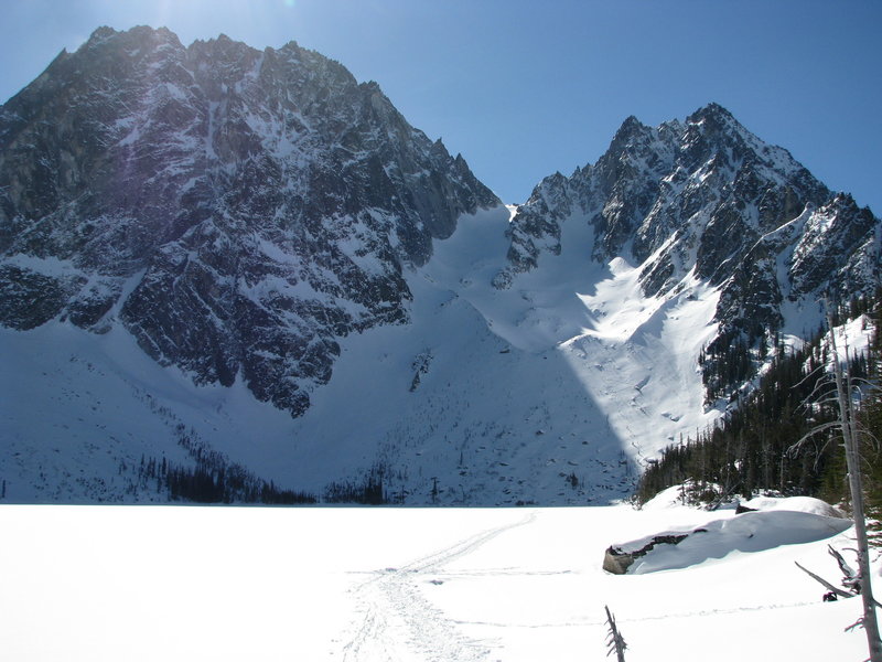 The Colchuck Glacier is the obvious snow slope from the Dragontail-Colchuck col down to Colchuck Lake.