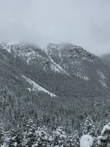 The top of the run is behind that cloud.