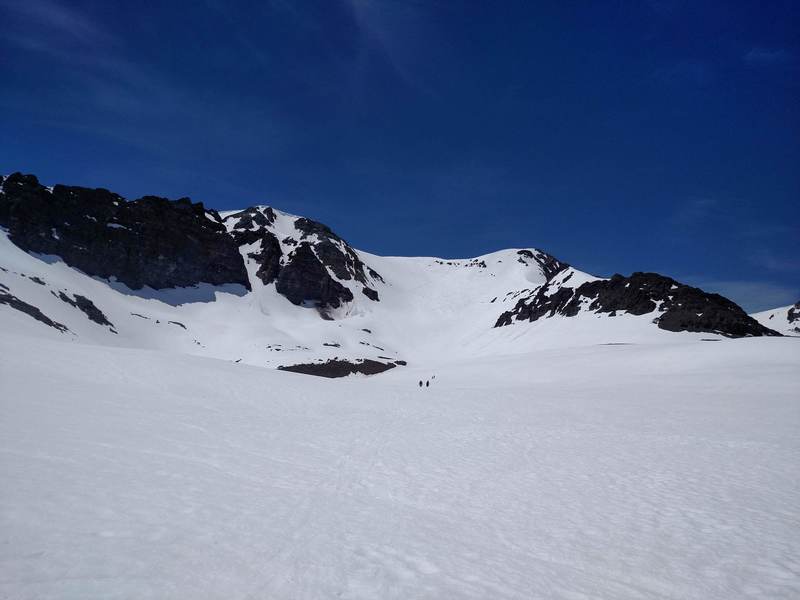 Base of Leavitt Peak showing the main bowl and Y-Couloir on the left.