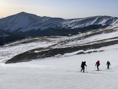 Skinning the endless lines near Sheridan.
